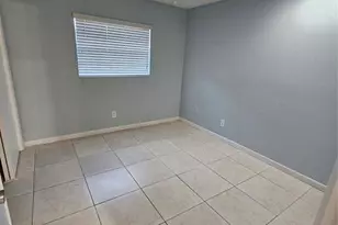 9431 NW 24th Pl, Pembroke Pines, FL 33024 - Photo 10