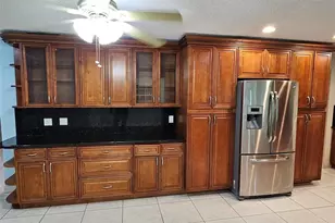 9431 NW 24th Pl, Pembroke Pines, FL 33024 - Photo 6