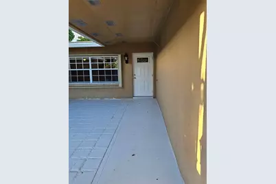 9431 NW 24th Place, Pembroke Pines, FL 33024 - Photo 4
