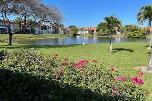 307 Lake Evelyn Dr, West Palm Beach, FL 33411 - Photo 42