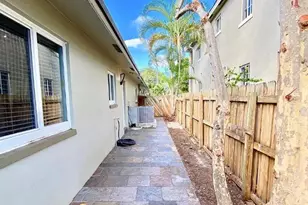 618 NE 20th St, Wilton Manors, FL 33305 - Photo 10