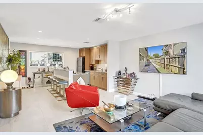 618 NE 20th Street #1, Wilton Manors, FL 33305 - Photo 2
