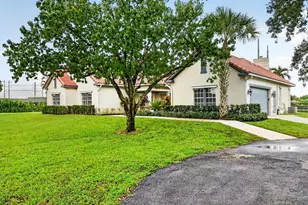 876 Cindy Cir Ln, Wellington, FL 33414 - Photo 8