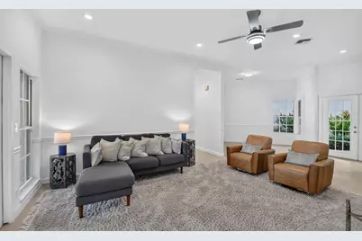 876 Cindy Cir Lane, Wellington, FL 33414 - Photo 20