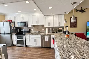 14 Colonial Club Dr, Boynton Beach, FL 33435 - Photo 4