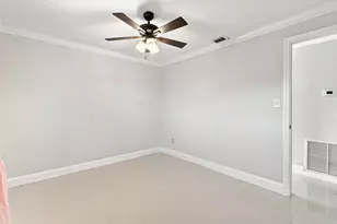 809 N 22nd St, Fort Pierce, FL 34950 - Photo 16