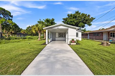 809 N 22nd Street, Fort Pierce, FL 34950 - Photo 2
