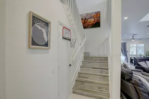 131 S E 7th Way, Pompano Beach, FL 33060 - Photo 22