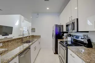 131 S E 7th Way, Pompano Beach, FL 33060 - Photo 14