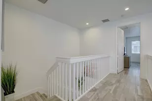 131 S E 7th Way, Pompano Beach, FL 33060 - Photo 24