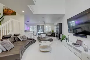131 S E 7th Way, Pompano Beach, FL 33060 - Photo 4