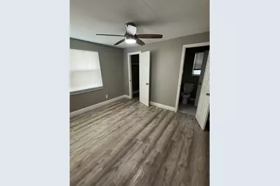 3890 Lakewood Road, Palm Springs, FL 33461 - Photo 8