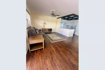 34 Valencia B, Delray Beach, FL 33446 - Photo 4