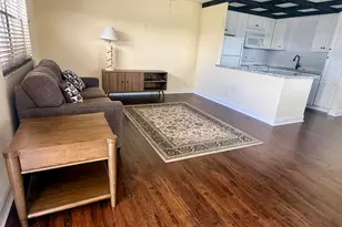 34 Valencia B, Delray Beach, FL 33446 - Photo 4