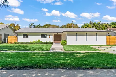 2451 NE 199th Street, Miami, FL 33180 - Photo 4