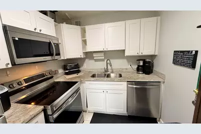 1037 Ashby D, Deerfield Beach, FL 33442 - Photo 2