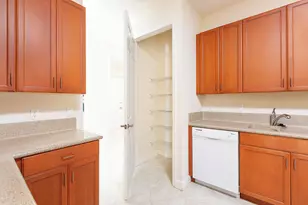 6807 Lakeside Cir N, Davie, FL 33314 - Photo 10