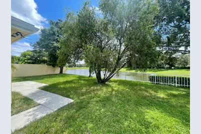 2571 SW Greenwich Way, Palm City, FL 34990 - Photo 4