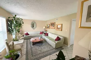58 Ann Lee Ln, Tamarac, FL 33319 - Photo 12