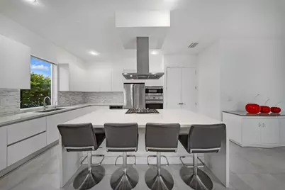 10081 NW 75th Terrace, Doral, FL 33178 - Photo 10