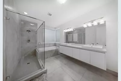 10081 NW 75th Terrace, Doral, FL 33178 - Photo 22