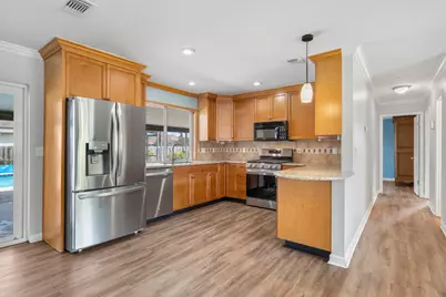 257 SW Thornhill Drive, Port Saint Lucie, FL 34984 - Photo 6