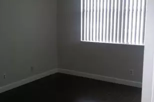 706 Executive Center Dr, West Palm Beach, FL 33401 - Photo 10