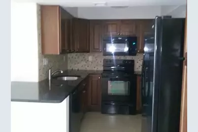 706 Executive Center Drive #24, West Palm Beach, FL 33401 - Photo 2