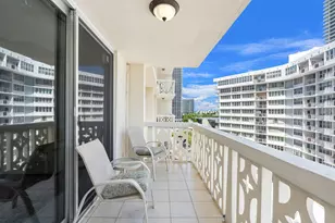 1825 S Ocean Dr, Hallandale Beach, FL 33009 - Photo 2