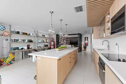 1040 Biscayne Boulevard #2101, Miami, FL 33132 - Photo 10