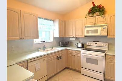 373 NW Sherry Lane, Port Saint Lucie, FL 34986 - Photo 8