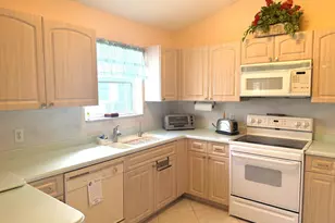 373 NW Sherry Ln, Port Saint Lucie, FL 34986 - Photo 8