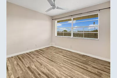 3070 NW 48th Terrace #414, Lauderdale Lakes, FL 33313 - Photo 8