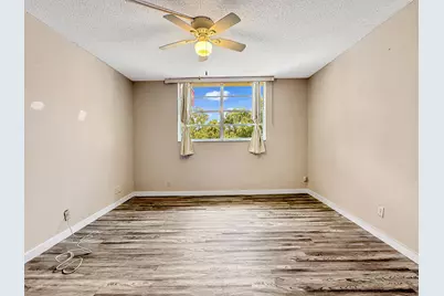 3070 NW 48th Terrace #414, Lauderdale Lakes, FL 33313 - Photo 6