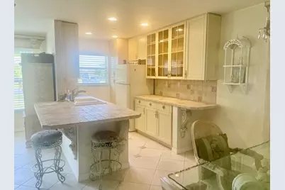 113 Lakes End Drive #Apt c, Fort Pierce, FL 34982 - Photo 10