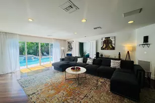 1728 NE 40th St, Oakland Park, FL 33334 - Photo 2
