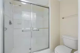 7765 Yardley Dr, Tamarac, FL 33321 - Photo 12