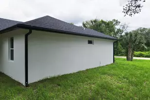 702 NW 39th Cir, Okeechobee, FL 34972 - Photo 8
