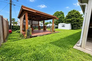 6771 NW 24th St, Margate, FL 33063 - Photo 12