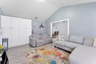 5380 Lakewood Cir S, Margate, FL 33063 - Photo 4