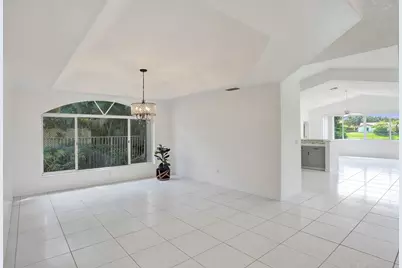 11340 Lakeshore Drive, Cooper City, FL 33026 - Photo 10