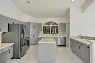 11340 Lakeshore Dr, Cooper City, FL 33026 - Photo 16