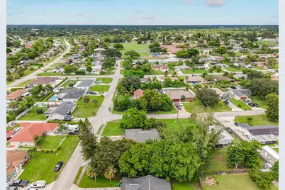 2854 46th Street SW, Naples, FL 34116 - Photo 28