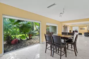 5104 White Oak Ln E, Tamarac, FL 33319 - Photo 38