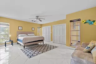 5104 White Oak Ln E, Tamarac, FL 33319 - Photo 18