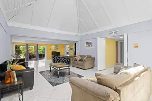 5104 White Oak Ln E, Tamarac, FL 33319 - Photo 4