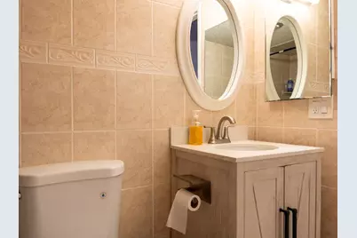 805 W Oakland Park Boulevard #D18, Wilton Manors, FL 33311 - Photo 22