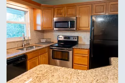 805 W Oakland Park Boulevard #D18, Wilton Manors, FL 33311 - Photo 10