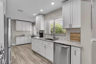 60 Pelican Pointe Drive #201, Delray Beach, FL 33483 - Photo 18