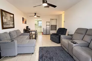2845 Crosley Dr E, West Palm Beach, FL 33415 - Photo 6